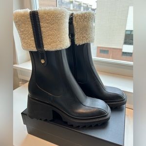 Chloé Betty Shearling-Lined Rubber Boots